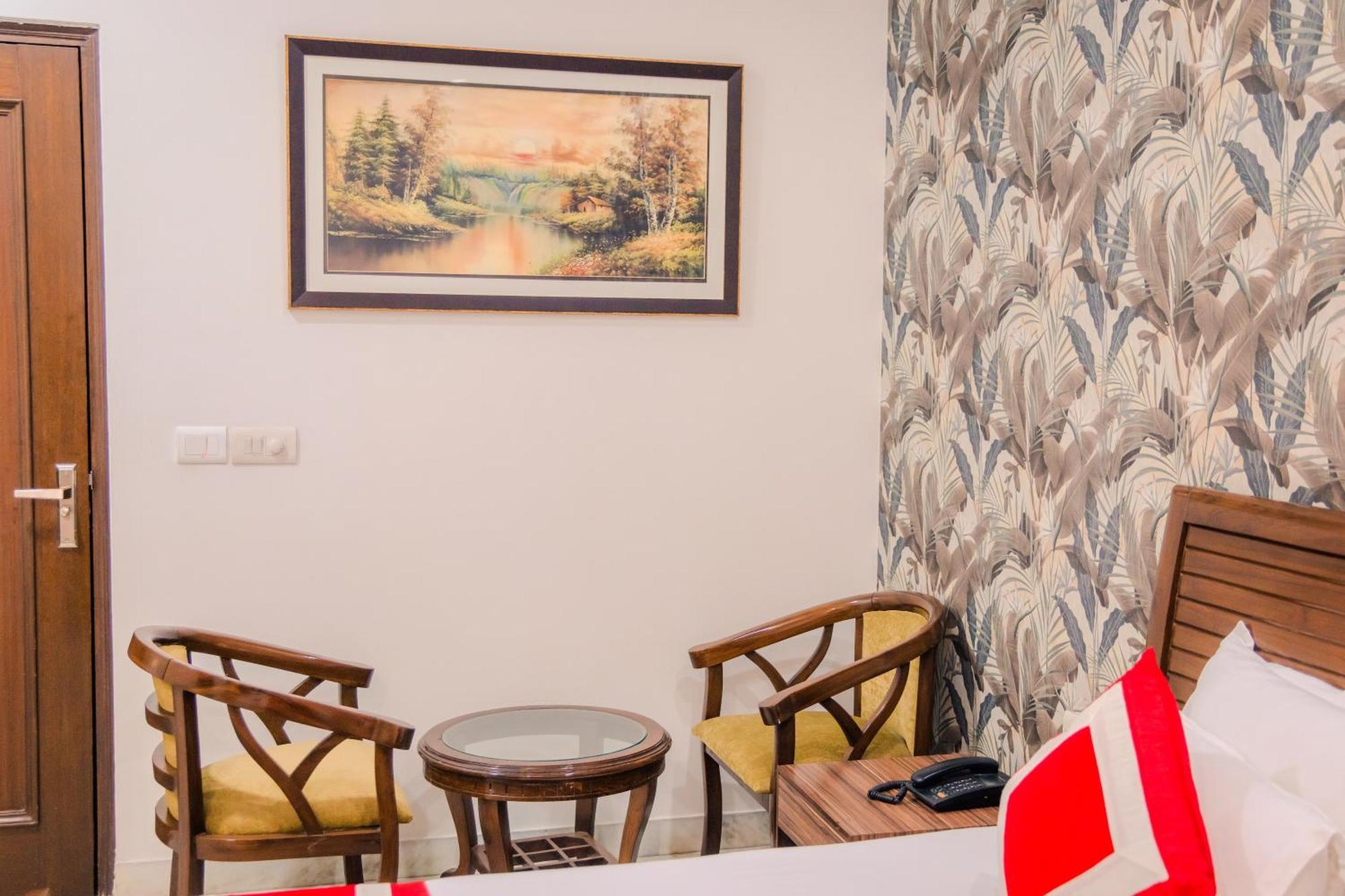 Peepal Tree Residency Near Max Hospital Saket * New Delhi
