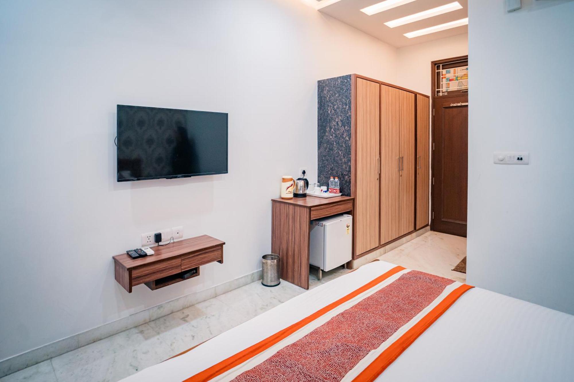 Peepal Tree Residency Near Max Hospital Saket *