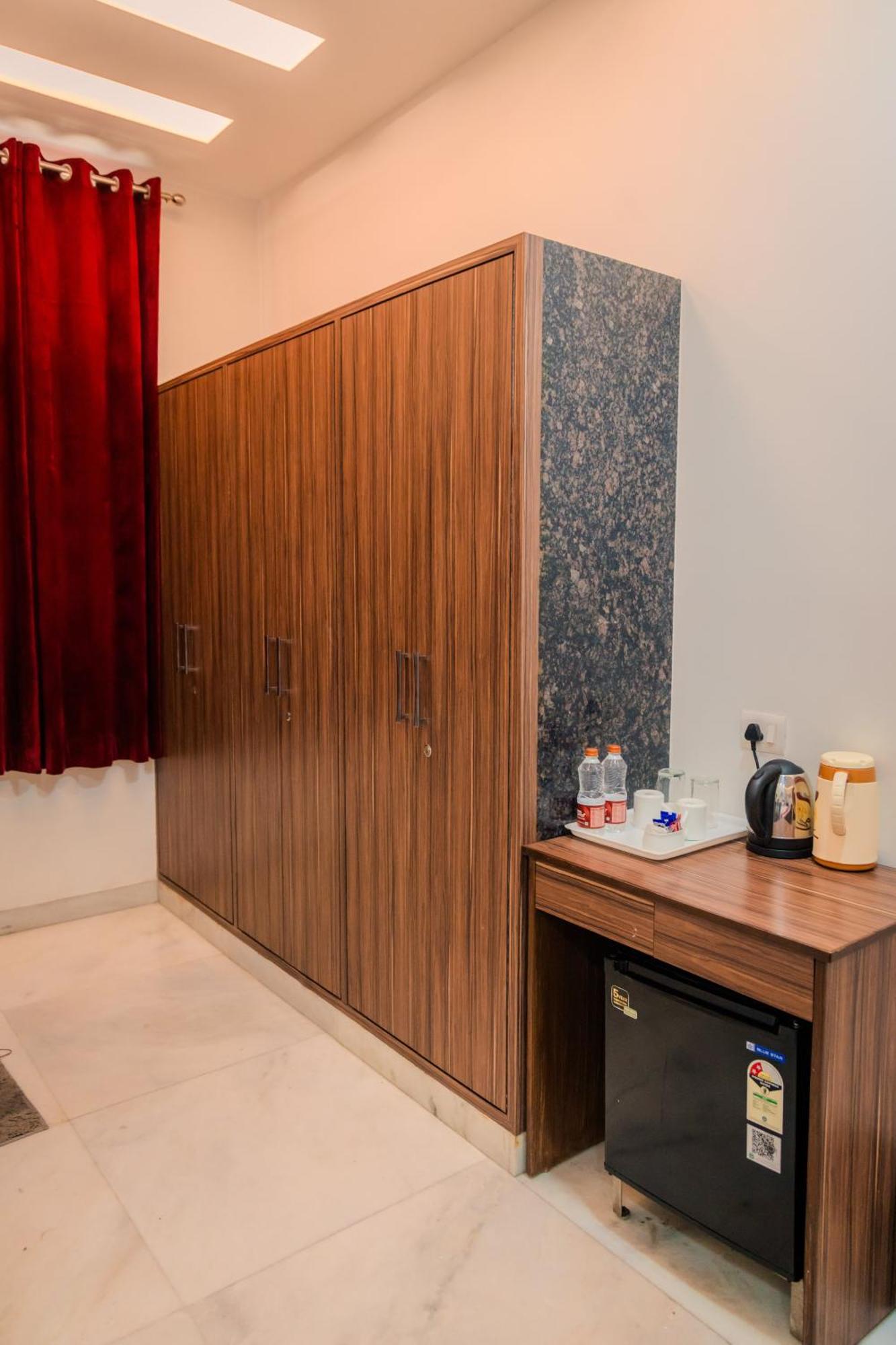Peepal Tree Residency Near Max Hospital Saket