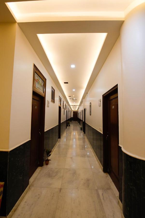 Peepal Tree Residency Bed & Breakfast *